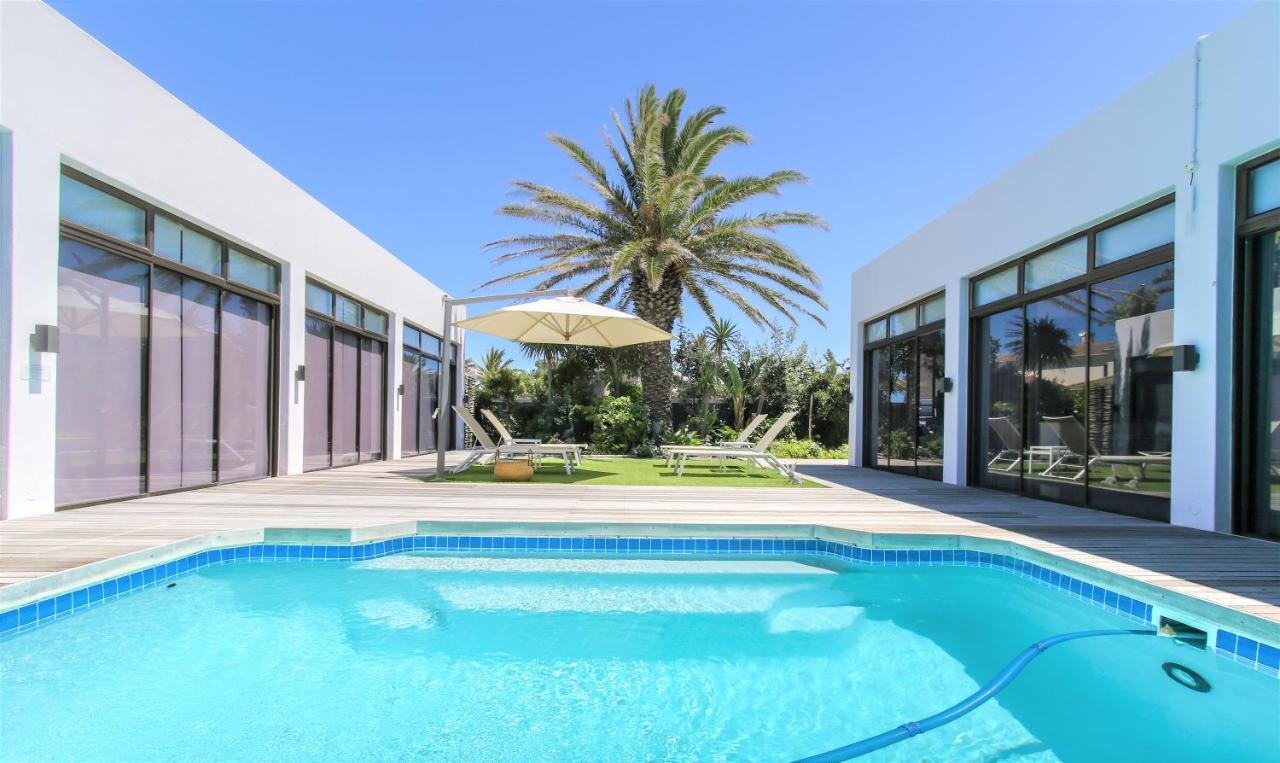 Ocean Breeze Sunset Beach - كيب تاون المظهر الخارجي الصورة